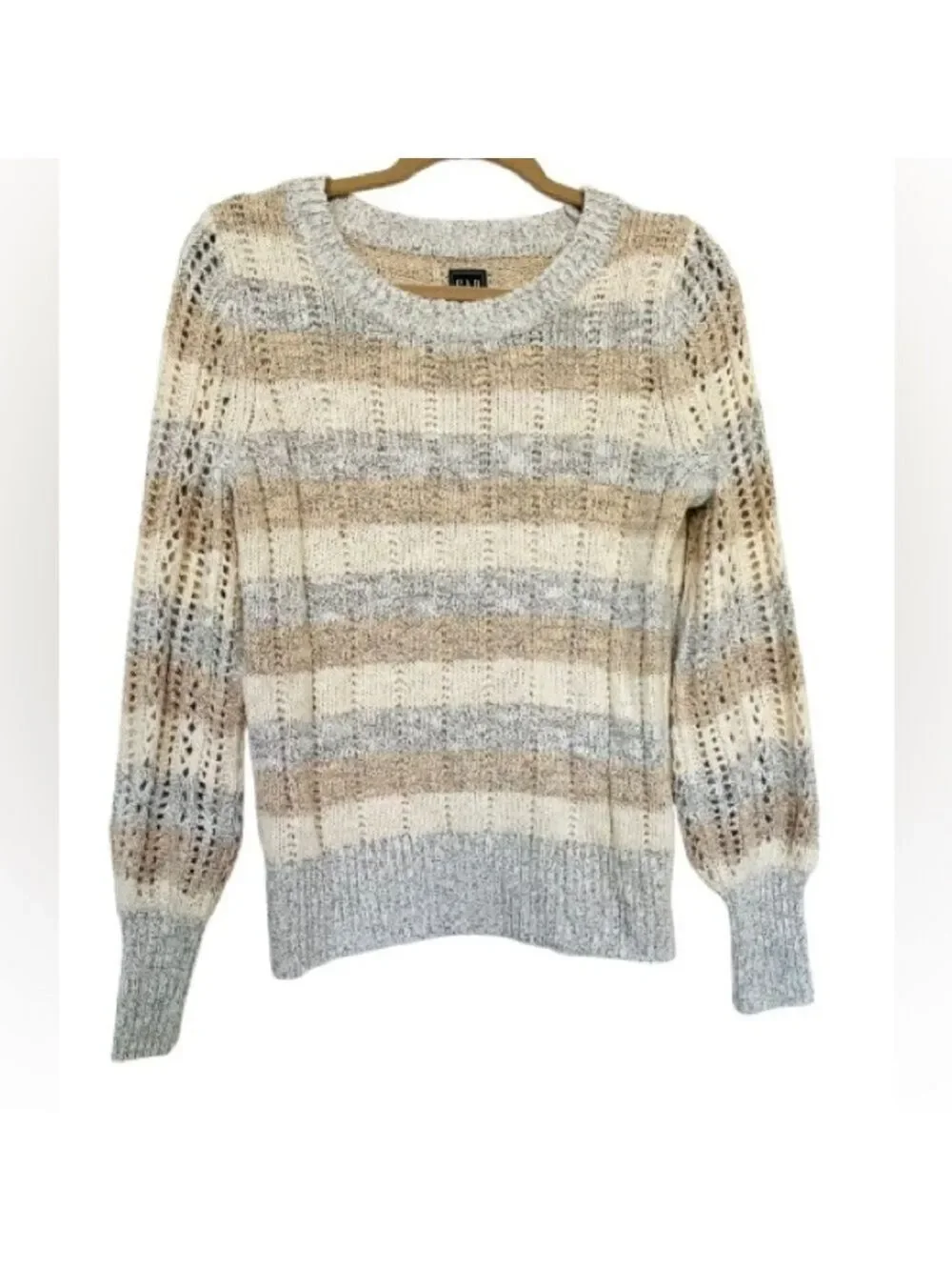 GAP cream tan